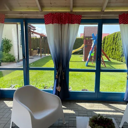 Pokoje I Apartamenty Goscinne Asia Apartment Grzybowo (West Pomeranian)