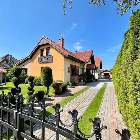 Pokoje I Apartamenty Goscinne Asia Apartment