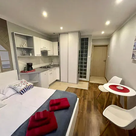 Apartment Pokoje I Apartamenty Goscinne Asia Grzybowo (West Pomeranian)