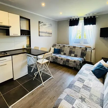 Pokoje I Apartamenty Goscinne Asia Apartment Grzybowo (West Pomeranian)