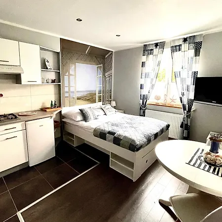 Pokoje I Apartamenty Goscinne Asia Apartment Grzybowo (West Pomeranian)