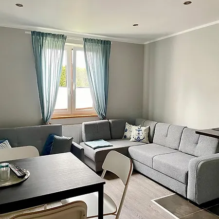 Pokoje I Apartamenty Goscinne Asia Apartment *