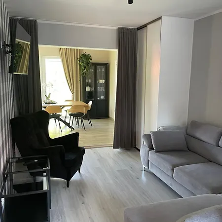 Pokoje I Apartamenty Goscinne Asia Apartment Grzybowo (West Pomeranian)