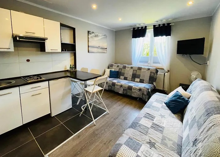 I Goscinne Апартаменты Грзибово